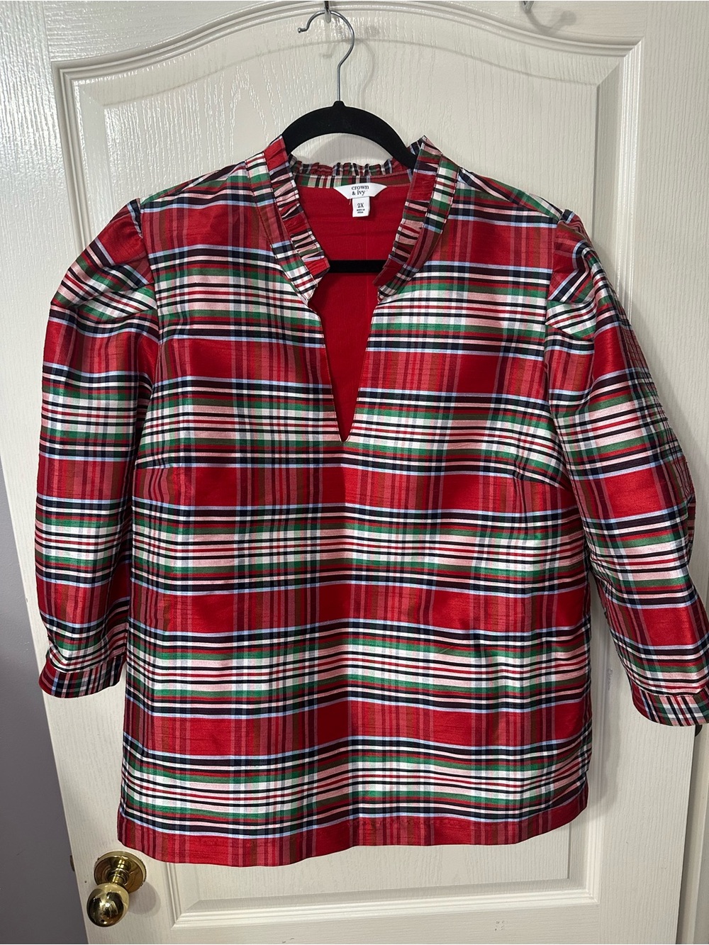 Crown and Ivy Plaid Tunic Shirt - Classic Holiday Style